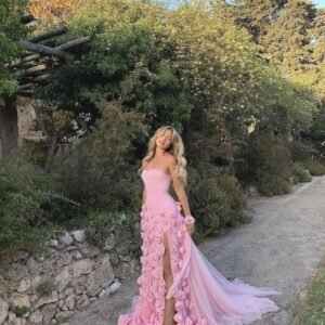 Pink rossette 3d flowers prom outfit.